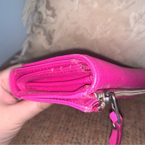 Fossil Vibrant Pink Leather Wallet - Picture 7 of 12